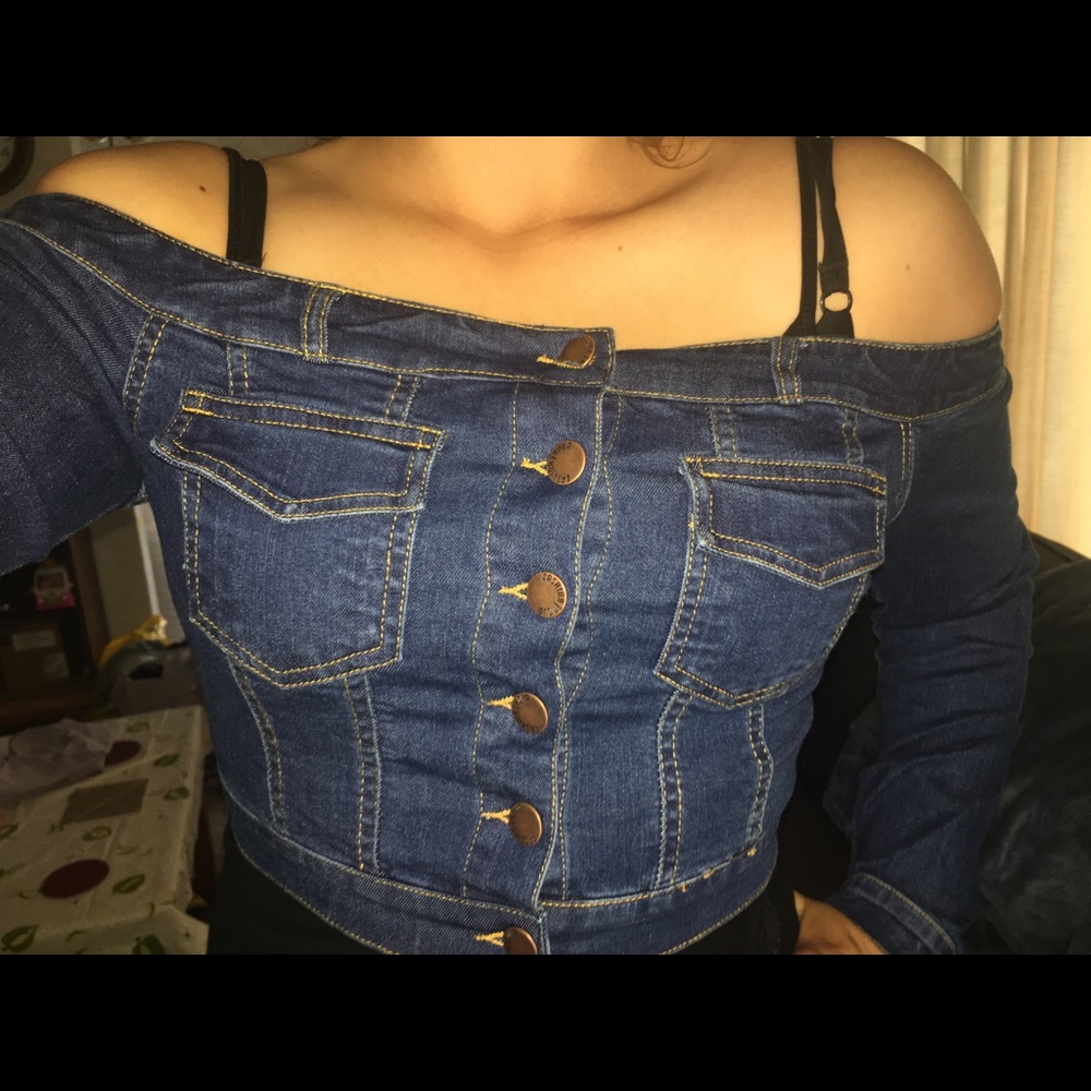 Off the shoulder denim jacket